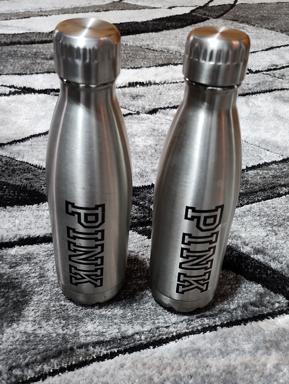 VICTORIA SECRET PINK 2016 STAINLESS STEEL DOUBLE-WALL INSULATED  WATER BOTTLES